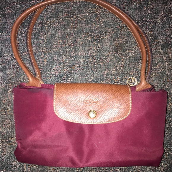 Original Longchamp Le Pilage Bag in Maroon Color - Picture 3 of 4